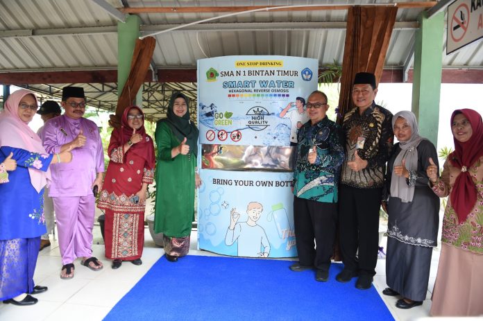 SMA N 1 Bintan Timur, Bintan, resmi melaunching Progam Air Minum Sehat dan Berkualitas, Jumat (29/9) f,Diskominfo Kepri