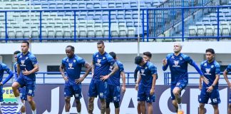 Didera Banyak Pemain Cidera, Persib Bandung Bertandang ke Markas Bhayangkara Presisi Indonesia FC Persib Bandung akan bertandang ke markas Bhayangkara Presisi Indonesia FC pada pertandingan pekan ke-13 BRI Liga 1 2023/24, Sabtu (23/9) di Stadion Patriot Candrabhaga, Kota Bekasi f,lib
