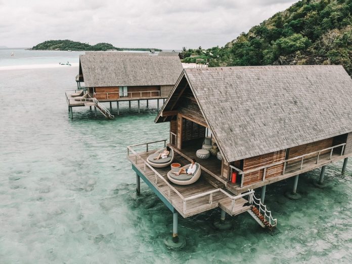 Salah satu bentuk bungalow yang terdiri dari Water Villa serta Tent Villa yang terdapat di Pulau Bawah yang menjadi kawasan wisata yang sudah terkenal yang terdapat di Pulau Anambas F,diskominfo Kepri