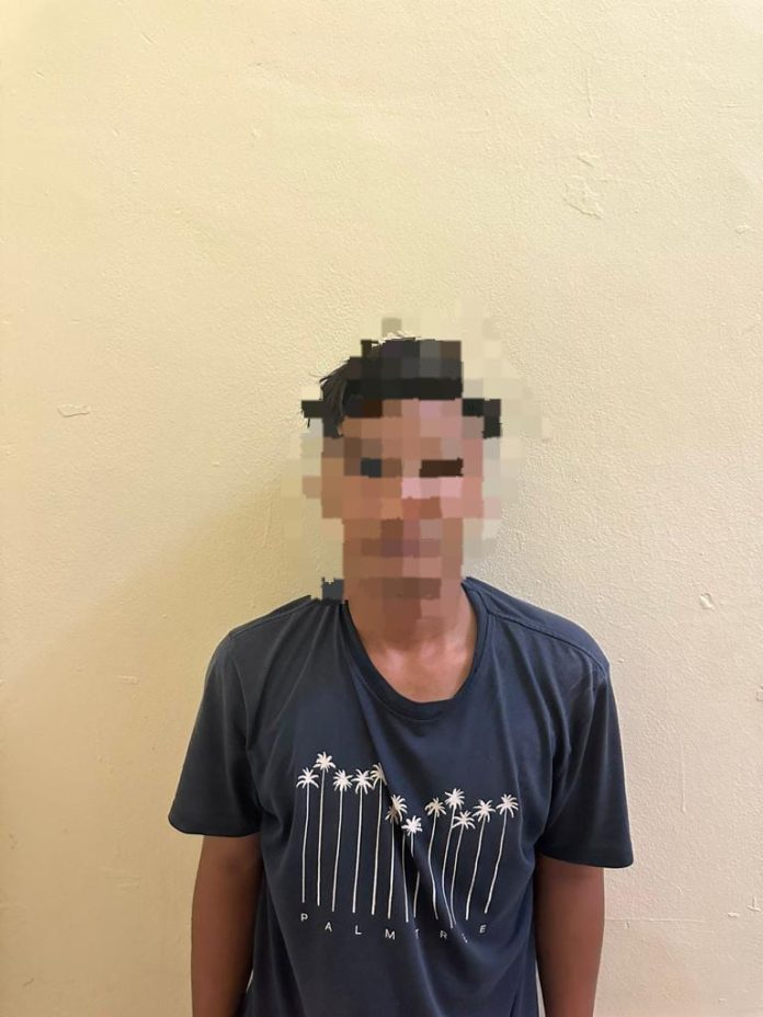 Polresta Tanjungpinang mengungkap kasus pencurian dengan pemberatan yang terjadi di Jalan Handoyo Putro Perum Lembah Asri, Kelurahan Batu IX, Kecamatan Tanjungpinang Timur, Kota Tanjungpinang, Rabu, (20/9). Tersangka inisial S merupakan warga Karimun. f,Polresta Tanjungpinang
