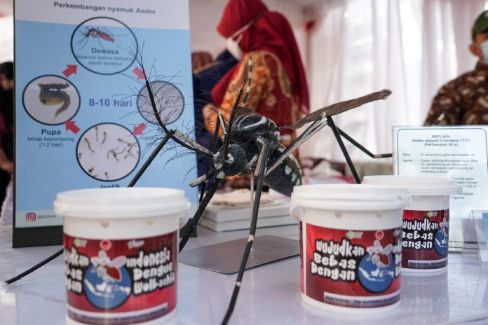 Kementerian Kesehatan Indonesia telah mengadopsi teknologi terbaru dalam upaya mengurangi penyebaran Demam Berdarah Dengue (DBD) di seluruh negeri.