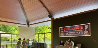 Ditlantas Polda Kepri Sosialisasikan Tertib Berlalu Lintas Bagi WNA di Villa Panbil Batam Ditlantas Polda Kepri menggelar kegiatan sosialisasi penyuluhan kepada Warga Negara Asing yang bertempat tinggal di Villa Panbil kota Batam, Sabtu (25/11) f,Polda Batam