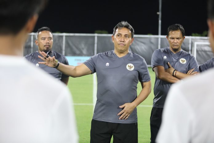 Pelatih U-17, Bima Sakti, Selasa (7/11) meminta pemain bermain dengan lepas tanpa beban target dalam Piala Dunia U-17 2023 f,pssi