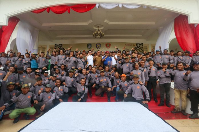 Apel Siaga Satuan Perlindungan Masyarakat (Satlinmas) Se-Provinsi Kepri di Gedung Daerah Provinsi Kepri, Senin (27/11) f, diskominfo Kepri