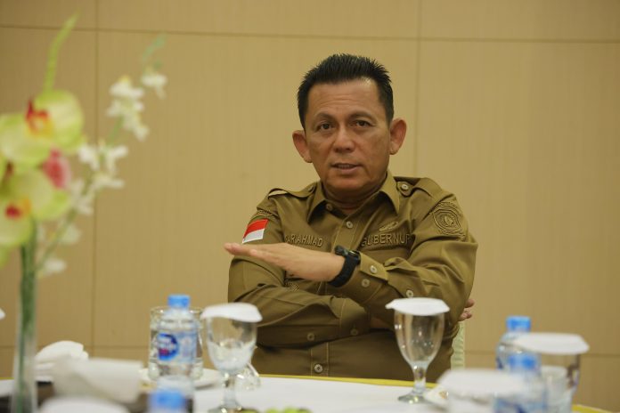 Gubernur Kepulauan Riau (Kepri), Ansar Ahmad, telah mengumumkan keputusan resmi terkait Upah Minimum Provinsi (UMP) Kepri untuk tahun 2024. UMP Kepri 2024 telah ditetapkan sebesar Rp3.402.492 F,diskominfo Kepri