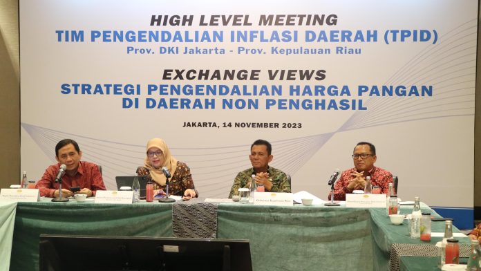 Gubernur Kepulauan Riau, Ansar Ahmad, memimpin pertemuan tingkat tinggi bersama Tim Pengendalian Inflasi Daerah (TPID) Provinsi DKI Jakarta, yang diselenggarakan di Jakarta, Selasa (14/11) f,diskominfo Kepri