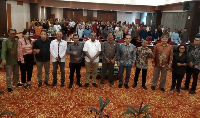 Kemenpora RI bekerja sama dengan Dispora Kabupaten Jayapura menyelenggarakan kegiatan Rakor Sinkronisasi Program / Kegiatan Pilot Project Pendampingan Ekosistem dan Kuliah Penumbuhan Minat Kewirausahaan Pemuda di Hotel Horison Sentani - Papua, Sabtu (16/12) f,Kemenpora