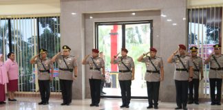 Dirreskrimus, Dirresnarkoba, dan Karo SDM Polda Kepri Diganti Kapolda Kepri Irjen. Pol. Yan Fitri Halimansyah, memimpin Serah Terima Jabatan (Sertijab) tiga jabatan di Polda Kepri tersebut di Lobby Utama Polda Kepri, Rabu (27/12) f, Polda Kepri