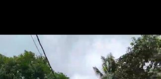 AMSI Kecam Pengeroyokan Jurnalis Tribun Ambon, Ancam Kebebasan Pers Aliansi Jurnalis Independen (AJI) Ambon mengecam tindakan pengeroyokan yang dialami jurnalis TribunAmbon, Jenderal Louis saat meliput tergelincirnya truk bermuatan beras milik Perum Bulog Divre Maluku dan Maluku Utara, Sabtu (13/1) di kawasan Galala F,kiriman untuk BI