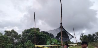 Polres Bintan Gerebek Penambangan Pasir Diduga Ilegal di Gunung Kijang Satuan Reserse Kriminal Polres Bintan bersama dengan personel Polsek Gunung Kijang melakukan penggerebekan lokasi penambangan pasir yang diduga Ilegal di Kampung Banjar Desa Gunung Kijang, Selasa (9/1) f,Polres Bintan