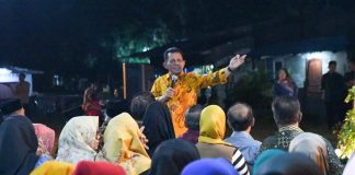 Jumpai Masyarakat Mentigi, Gubernur Ansar Paparkan Program Strategis Gubernur Kepulauan Riau (Kepri) H. Ansar Ahmad mengunjungi masyarakat Mentigi di Lapangan Bola Mentigi, Bintan, Kamis (18/01) malam f, diskominfo Kepri