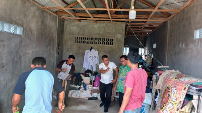 Dinas Pemberdayaan Perempuan Perlindungan Anak dan Pemberdayaan Masyarakat (DP3APM) Kota Tanjungpinang berikan pendampingan asuh terhadap anak yang rentan drop out dari sekolah di Kampung Bugis, Kamis (25/1) f,Pemko Tanjungpinang