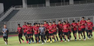 Besok, Tim U-20 Uji Coba Melawan Thailand U-20 Timnas U-20 akan menggelar uji coba di Stadion Utama Gelora Bung Karno, Jakarta, Jumat (26/1) lawan Thailand. Kemudian pada Selasa (30/1), melawan tim Uzbekistan di Stadion Madya, Jakarta. f,pssi