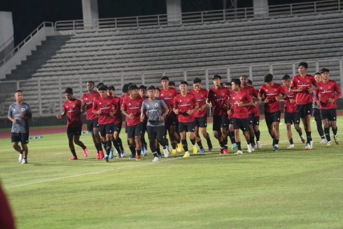 Timnas U-20 akan menggelar uji coba di Stadion Utama Gelora Bung Karno, Jakarta, Jumat (26/1) lawan Thailand. Kemudian pada Selasa (30/1), melawan tim Uzbekistan di Stadion Madya, Jakarta. f,pssi