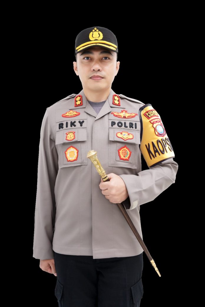 Kapolres Bintan AKBP Riky Iswoyo menghimbau pelaksana Pemilu agar melaksanakan tugasnya dengan baik f,Polres Bintan
