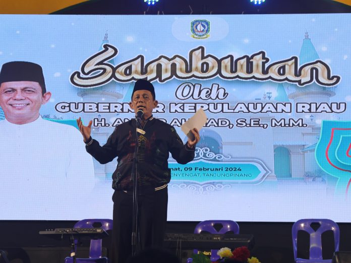Gubernur Kepulauan Riau Ansar Ahmad menghadiri acara Doa dan Silaturahmi Kebangsaan Menuju Pemilu Damai di Provinsi Kepri Tahun 2024 di Balai Kelurahan Penyengat, Kota Tanjungpinang, Jumat (9/2) malam f,diskominfo Kepri