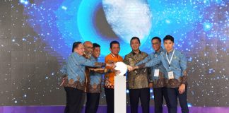 Gubernur Ansar Nyatakan Akan Terus Dorong Kepri Jadi Daerah Industri dan Wisata Gubernur Kepri Ansar Ahmad menghadiri Pembukaan Rapat Kerja Nasional (Rakernas) Perhimpunan Hotel Restoran Indonesia (PHRI) Ke-IV Tahun 2024, di Ballroom Swiis- Bell Hotel Harbour Bay, Kota Batam Provinsi Kepulauan Riau, Kamis (22/2) f,diskominfo Kepri