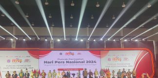 AMSI Harapkan Perpres Publishers Rights Dorong Ekosistem Bisnis Media Jadi Lebih Baik Asosiasi Media Siber Indonesia (AMSI) mengapresiasi keputusan Presiden Joko Widodo mengesahkan Peraturan Presiden Nomor 32 Tahun 2024 tentang Tanggung Jawab Perusahaan Platform Digital untuk Mendukung Jurnalisme Berkualitas atau lazim disebut sebagai Perpres Publishers Rights pada 20 Februari 2024 f,AMSI