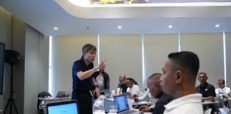 Kursus 16 Penilai Wasit Memasuki Hari Ketiga, Belajar Analisa Kejadian Lewat Video Kursus penilai wasit yang diikuti 16 penilai wasit untuk refer system memasuki hari ketiga, Sabtu (24/2) f,pssi