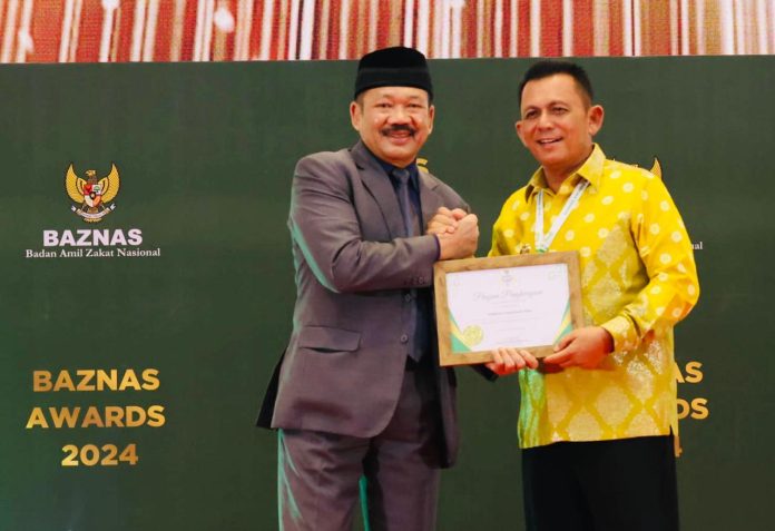 Pada acara Baznas Awards 2024 yang merupakan bagian dari perayaan Hari Ulang Tahun Baznas RI ke-23, BAZNAS Kepulauan Riau berhasil memborong tiga penghargaan penting. Gubernur Kepri, Ansar Ahmad, dianugerahi sebagai Kepala Daerah Pendukung Pengelolaan Zakat Terbaik Tingkat Provinsi f, diskominfo Kepri