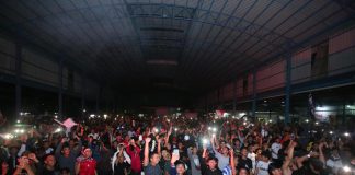 Kapolda Kepri Gelar Nobar Pertandingan U-23 Timnas Indonesia vs Korea di Lapangan SP Plaza Kota Batam Kapolda Kepri Irjen. Pol. Drs. Yan Fitri Halimansyah menggelar nonton bareng pertandingan Timnas U-23 Indonesia melawan Korea Selatan di perempat final Piala Asia U-23 2024, Jumat (26/4/2024) dini hari f,Polda Kepri