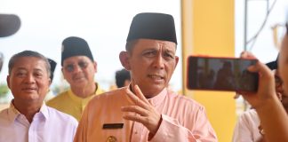 Gubernur Ansar Tinjau Progres Pembangunan Gedung LAM dan Tampung Masukan dari Pengurus Gubernur Kepri Ansar Ahmad mengajak jajaran Pengurus LAM Kepri untuk meninjau lokasi pembangunan Gedung LAM Kepri yang jaraknya tak jauh dari Kantor Sekretariat LAM Kepri saat ini, Rabu (24/4) f,diskominfo Kepri