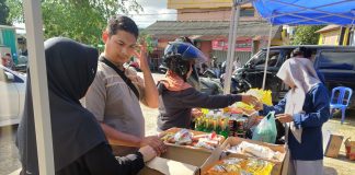 Disdagin Tanjungpinang Gelar Pasar Murah Jelang Idul Fitri Pemko Tanjungpinang melalui Disdagin menggelar operasi pasar murah menjelang Idul Fitri f, Pemko Tanjungpinang