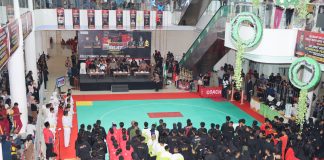 Kejuaraan Pencak Silat Kapolda Kepri Cup Diikuti 240 Peserta, Johor dan Singapura Ikut Berlaga Polda Kepri membuka perlombaan kejuaraan pencak silat Kapolda Kepri Cup dalam rangka Hari Ulang Tahun (HUT) Bhayangkara ke-78 Tahun 2024, di TCC Mall Tanjungpinang, Jumat (10/05/2024) f,Polresta Tanjungpinang
