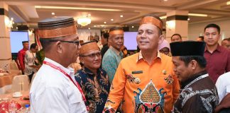 Hadiri Muswil IV BPW KKSS Kepri, Gubernur Ansar Berharap Warga Sulsel Ikut Bangun Kepri Gubernur Kepri Ansar Ahmad menghadiri Pembukaan MUSWIL IV BPW KKSS Kepri di CK Hotel Tanjungpinang, Sabtu (25/5) f,diskominfo Kepri