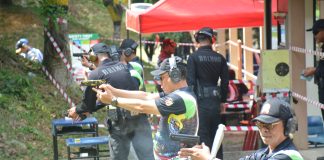 Polda Kepri Gelar Kejuaraan Menembak Dalam Rangka HUT Bhayangkara ke-78 Kapolda Kepri Irjen. Pol. Drs. Yan Fitri Halimansyah, saat ikut melakukan latihan menembak dalam rangka HUT Bhayangkara ke-78 Tahun 2024 di Lapangan Tembak Mapolda Kepri. Sabtu (18/5/2024). f,Polda Kepri