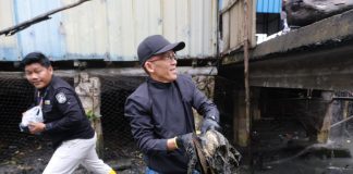 Pj Wali Kota Hasan Gerakkan Swadaya Masyarakat Bersihkan Sampah di Pesisir Penjabat Wali Kota Tanjungpinang, Hasan, bersihkan Sampah di kawasan pesisir, Rabu (8/5) f, diskominfo Tanjungpinang