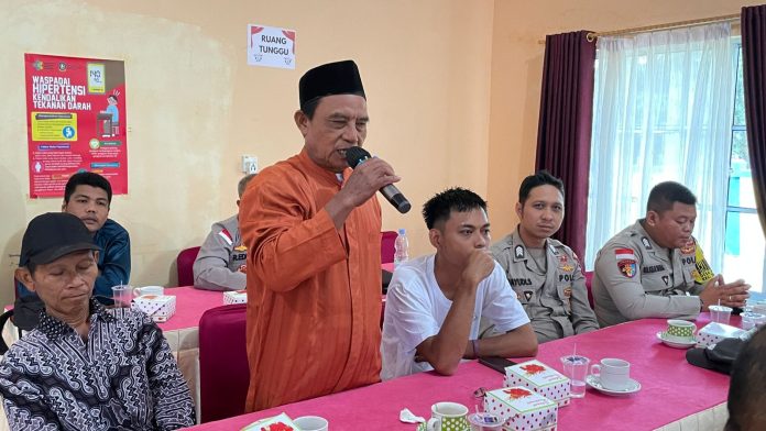 Kegiatan Jumat Curhat Polres Bintan yang dipimpin langsung Kapolres Bintan AKBP Riky Iswoyo di Kantor Desa Ekang Anculai, Jumat (31/5/2024) f, Polres Bintan