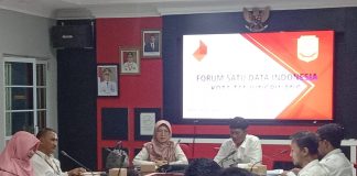 Pemko Tanjungpinang dan BPS Tanjungpinang Gelar Rapat Penetapan Satu Data Indonesia Kota Tanjungpinang Pemko Tanjungpinang mengelar rapat penetapan daftar data prioritas 2024 dalam rangka penyelenggaraan Satu Data Indonesia (SDI) Kota Tanjungpinang, Rabu (29/5/2024) f,Pemko Tanjungpinang