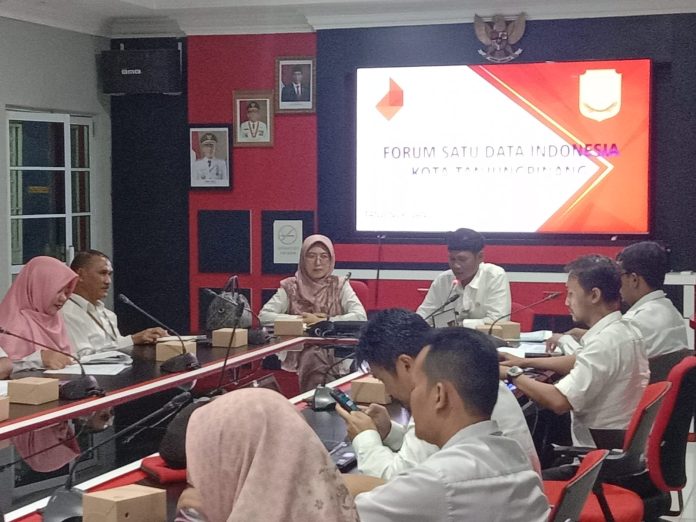 Pemko Tanjungpinang mengelar rapat penetapan daftar data prioritas 2024 dalam rangka penyelenggaraan Satu Data Indonesia (SDI) Kota Tanjungpinang, Rabu (29/5/2024) f,Pemko Tanjungpinang