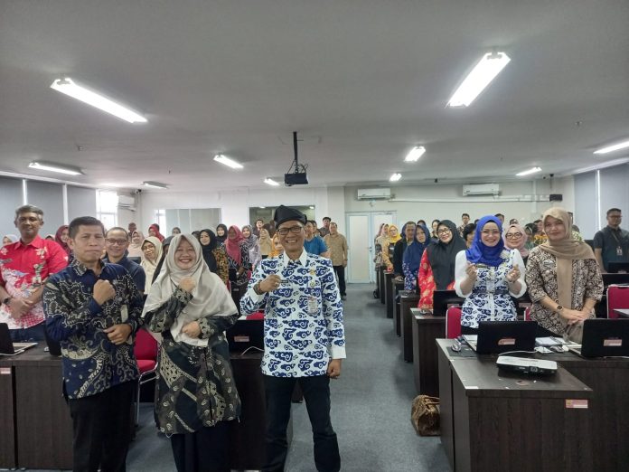 Dinas Komunikasi dan Informatika (Diskominfo) Kota Tanjungpinang melakukan rapat koordinasi penerbitan sertifikat elektronik bagi seluruh ASN Pemko Tanjungpinang, Kamis (30/5/2024) F,Pemko Tanjungpinang