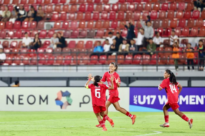 Claudia mencetak gol cantik dari luar kotak penalti pada laga yang berlangsung di Stadion Kapten I Wayan Dipta, Gianyar, Bali, Senin (6/5). f,pssi
