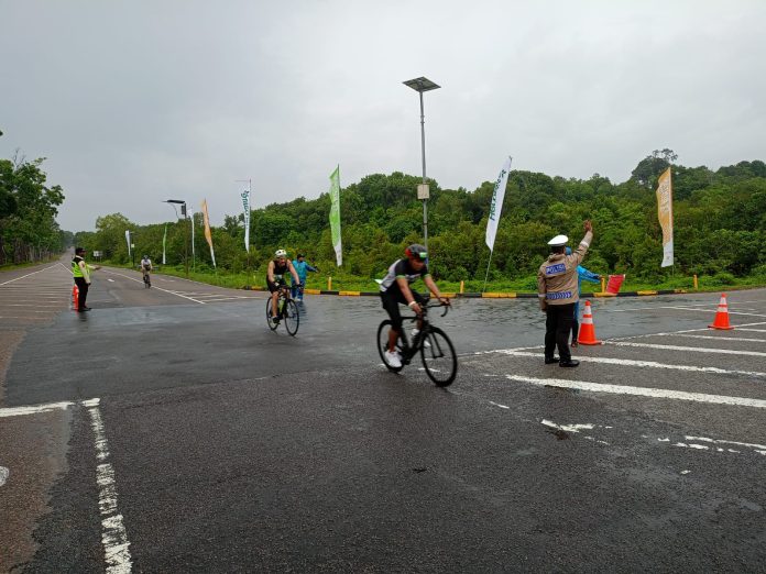 Event Bintan Triatlhon 2024 yang dilaksanakan di kawasan wisata Lagoi, mulai hari Sabtu (1/6/2024) sampai dengan hari Minggu (2/6/2024) berjalan lancar. F, Polres Bintan