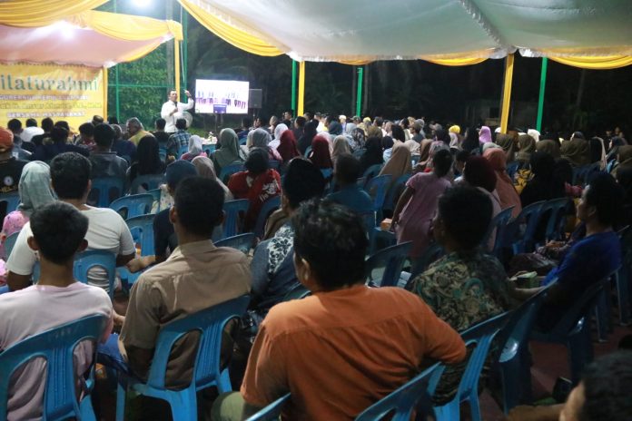Gubernur Kepri Ansar Ahmad kembali bersilaturahmi dengan masyarakat Perumahan Frensiana Garden Kelurahan Belian Kecamatan Batam Kota, Kota Batam, Minggu (23/6) f, Diskominfo Kepri