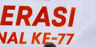 Majukan Sektor Koperasi Di Kepri Ansar Terima Bintang Abhinaya Jagadhita Gubernur Kepulauan Riau, Ansar Ahmad, menerima penghargaan prestisius Bintang Abhinaya Jagadhita dari Menteri Koordinator Bidang Perekonomian RI, Airlangga Hartarto di Ballroom Harmoni One Hotel, Kota Batam, Jumat (12/07) f,diskominfo Kepri