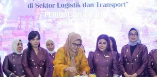 Wakil Gubernur Kepri Marlin Didaulat Jadi Dewan WiLAT Kepri 2024-2026 Wakil Gubernur Kepulauan Riau, Marlin Agustina, didaulat sebagai dewan pembina Women in Logistics and Transport (WiLAT) Provinsi Kepulauan Riau Periode 2024-2026. Acara berlangsung di Nagoya Hill Hotel, Lubukbaja, Batam, Jumat (28/6/2024). F, Pemko Batam