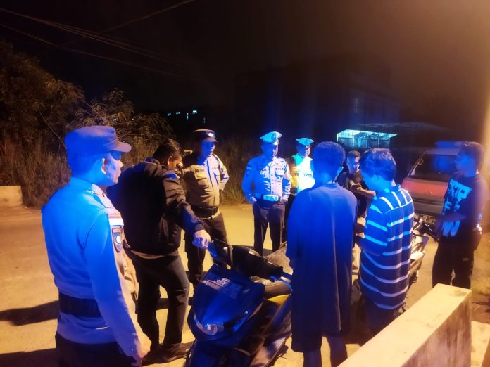 Polres Bintan mengamankan empat unit sepeda motor dan delapan orang yang sedang melakukan balap liar di jalan Raya Busung kecamatan Seri Kuala Lobam Sabtu malam (6/7/2024) f, Polres Bintan