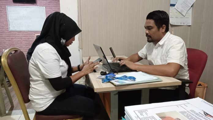 Unit Tindak Pidana tertentu (Tipiter) Polres Bintan memanggil dua pelapor dalam kasus dugaan itu di Polres Bintan, Selasa (30/7/2024). F,AJI Tanjungpinang
