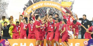 Puasa Gelar 11 Tahun Berakhir, Timnas U-19 Indonesia Juara ASEAN U-19 Boys Championship 2024 Tim nasional Indonesia untuk kelompok umur 19 tahun merebut titel juara di ajang ASEAN U-19 Boys Championship 2024, usai menumbangkan Thailand pada laga final, dengan skor tipis 1-0 di Stadion Gelora Bung Tomo, Surabaya, Senin (29/7). f,pssi