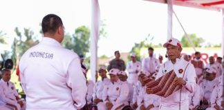 Paralimpiade 2024 Paris, Indonesia Targetkan Enam Medali Chief de Mission (CdM) Kontingen Indonesia Reda Manthovani mengatakan, secara realistis Kontingen Indonesia menargetkan meraih 1 medali emas, 2 perak dan 3 perunggu pada perhelatan akbar empat tahunan Paralimpiade 2024 di Paris, Perancis mendatang.(foto:egan/kemenpora.go.id)