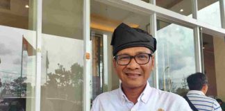 Kadiskominfo Tanjungpinang, Teguh, Sambut Baik Konektifitas Kabel Bawah Laut Singapura-Tanjungpinang Kepala Dinas Komunikasi dan Informatika (Diskominfo) Tanjungpinang, Teguh Susanto, ST, menyambut baik grand launching konektifitas kabel bawah laut Singapura - Tanjungpinang. Grand launching digelar oleh Barelang Net di Trans Convention Centre Aston Tanjungpinang, Rabu (7/8/2024). f,Pemko Tanjungpinang