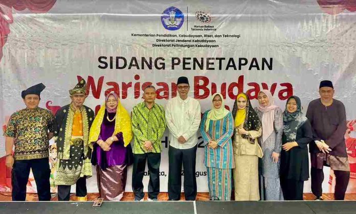 Sidang Penetapan WBTb Indonesia 2024, yang digelar Direktorat Pelindungan Kebudayaan, Direktorat Jenderal Kebudayaan, Kementerian Pendidikan, Kebudayaan, Riset, dan Teknologi, pada Kamis, 22 Agustus 2024, di Holiday Inn & Suites Jakarta Gajah Mada, Jakarta Barat. f,Pemko Tanjungpinang