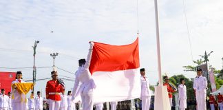 Peringatan HUT ke-79 RI Tingkat Provinsi Kepri, Ajak Wujudkan Nusantara Baru, Indonesia Maju Perayaan detik-detik Proklamasi Peringatan Hari Ulang Tahun ke-79 Kemerdekaan RI Tingkat Provinsi Kepulauan Riau Tahun 2024 digelar di Gedung Daerah Tanjungpinang, Rabu (17/08) f,diskominfo Kepri