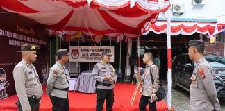 Operasi Mantap Praja Seligi 2024 Dimulai, Polisi Ditempatkan Di Kantor KPU dan Bawaslu Tanjungpinang dan Provinsi Kepri Polresta Tanjungpinang menyiagakan personel di Kantor KPU dan Bawaslu Kota Tanjungpinang serta Provinsi Kepulauan Riau f,Polresta Tanjungpinang