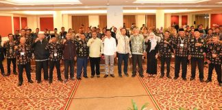 Rudi-Rafiq Bertemu BPD dari 275 Desa se-Kepri: Sinergi Kuat untuk Membangun Kepri Wali Kota Batam H Muhammad Rudi (HMR) bersilahturahmi dengan Persatuan Anggota Badan Permusyawaratan Desa Seluruh Indonesia (PABPDSI) Provinsi Kepulauan Riau (Kepri) di Hotel Harmoni One, Jumat (6/9/2024) malam. f,BI