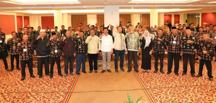 Wali Kota Batam H Muhammad Rudi (HMR) bersilahturahmi dengan Persatuan Anggota Badan Permusyawaratan Desa Seluruh Indonesia (PABPDSI) Provinsi Kepulauan Riau (Kepri) di Hotel Harmoni One, Jumat (6/9/2024) malam. f,BI